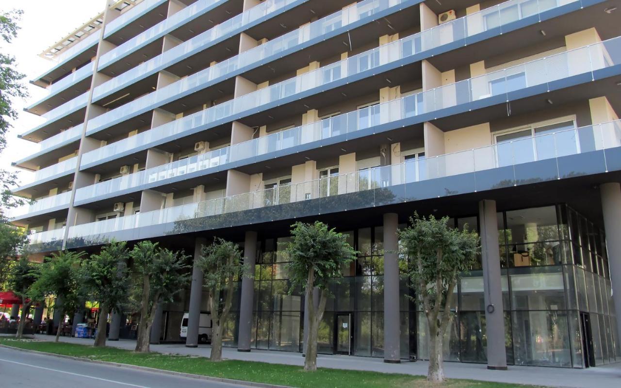 נובי סאד Spacious Studio Park City מראה חיצוני תמונה