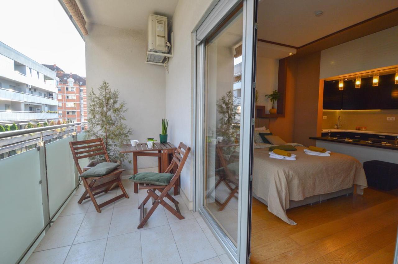 נובי סאד Spacious Studio Park City מראה חיצוני תמונה