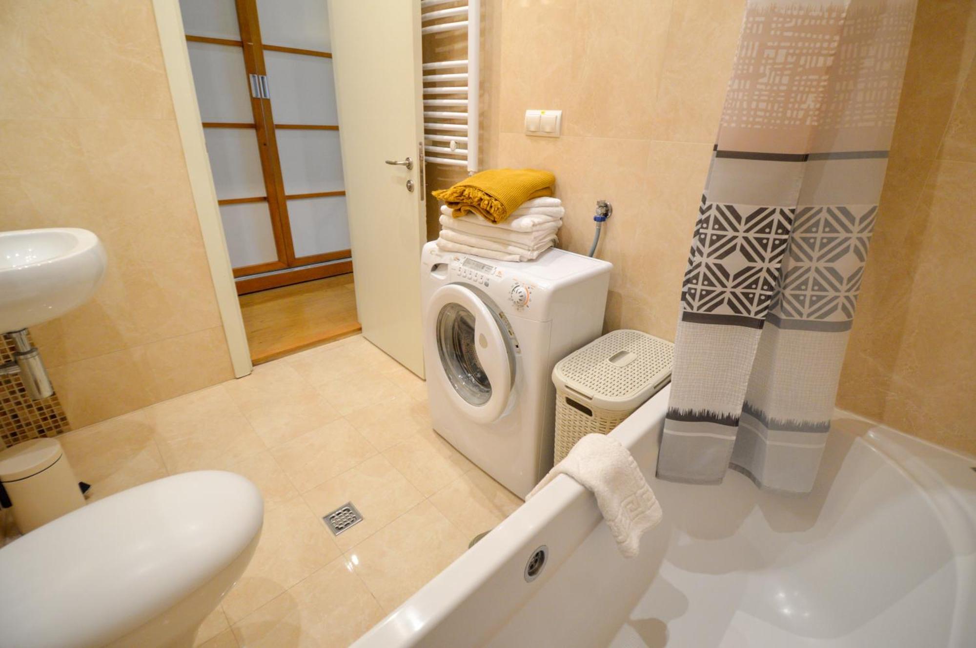 נובי סאד Spacious Studio Park City מראה חיצוני תמונה